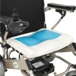 Kiralık Geniş Hafif Akülü Tekerlekli Sandalye