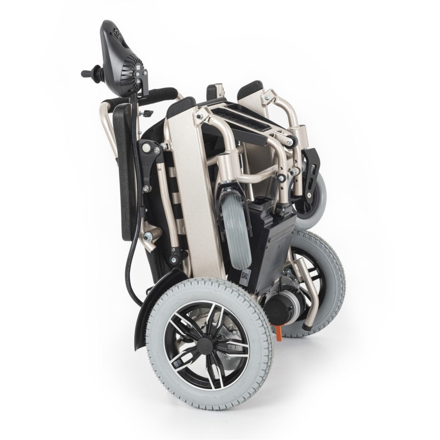 Kiralık Geniş Hafif Akülü Tekerlekli Sandalye 2 Geniş ve hafif akülü sandalyenin katlanmış hali